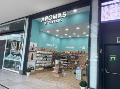 Noticias sobre Retail España Revista Hi Retail | Aromas Artesanales Vialia Vigo 1